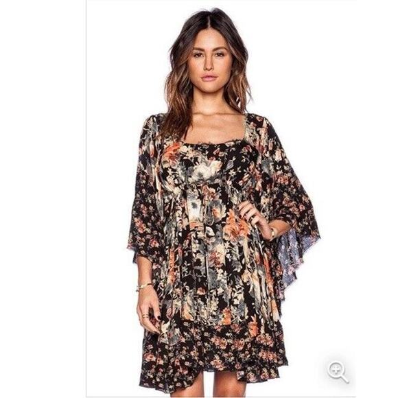 Free People Mini Dress Sz XS Heart Of Gold Dark Floral Boho Bell Sleeve Fairy - Picture 3 of 16